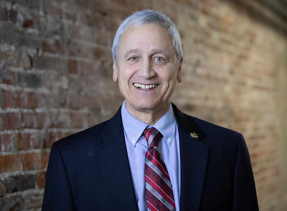 Larry Delucas